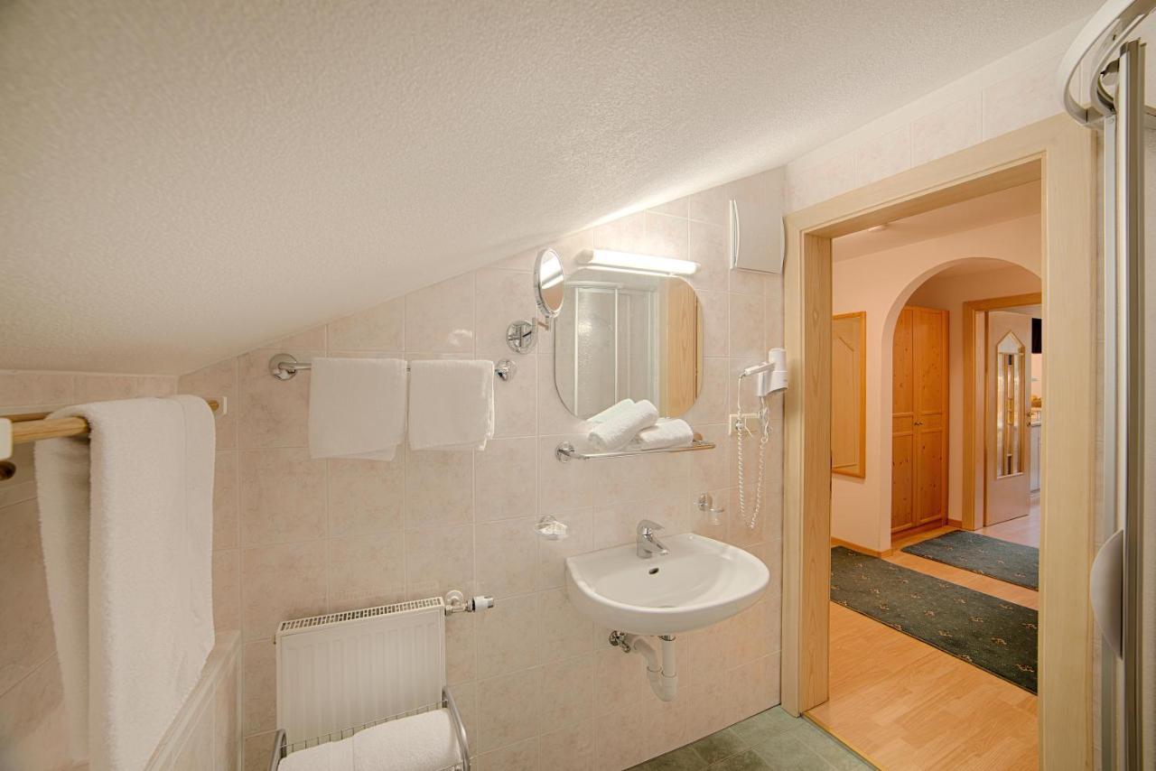 Oberjahrl Hotel Ahrntal ภายนอก รูปภาพ