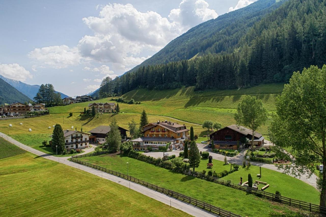 Oberjahrl Hotel Ahrntal ภายนอก รูปภาพ