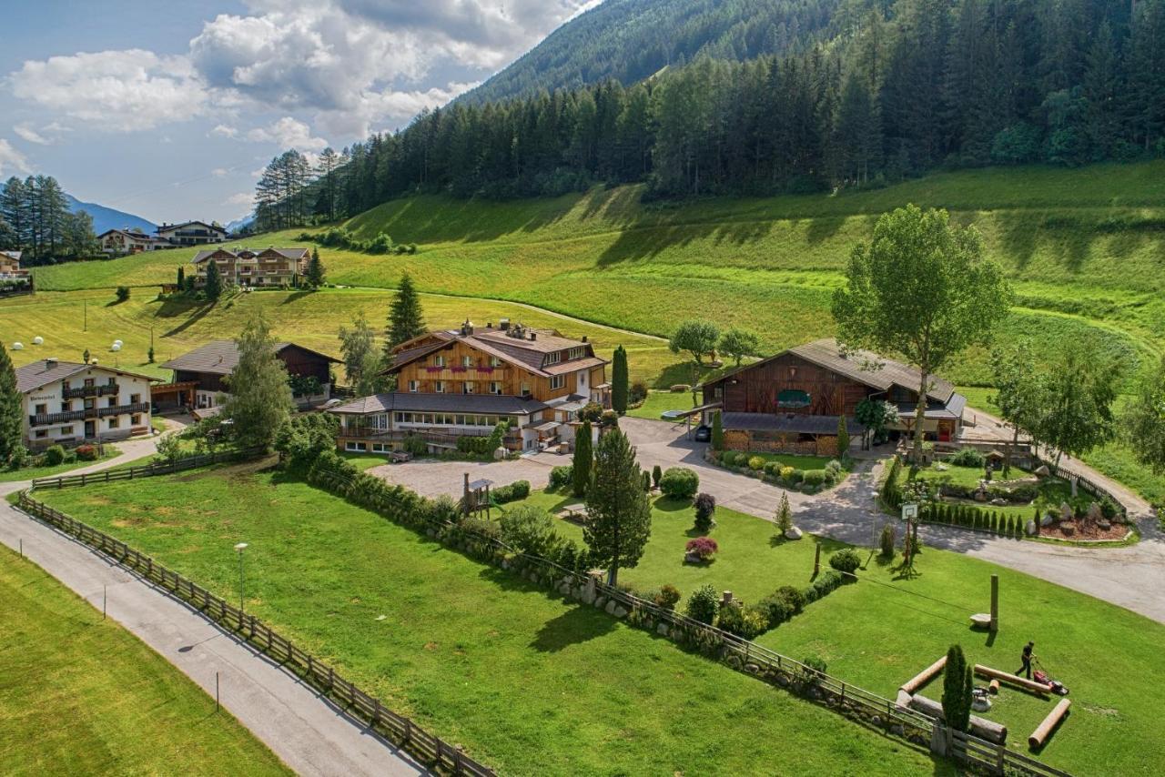 Oberjahrl Hotel Ahrntal ภายนอก รูปภาพ